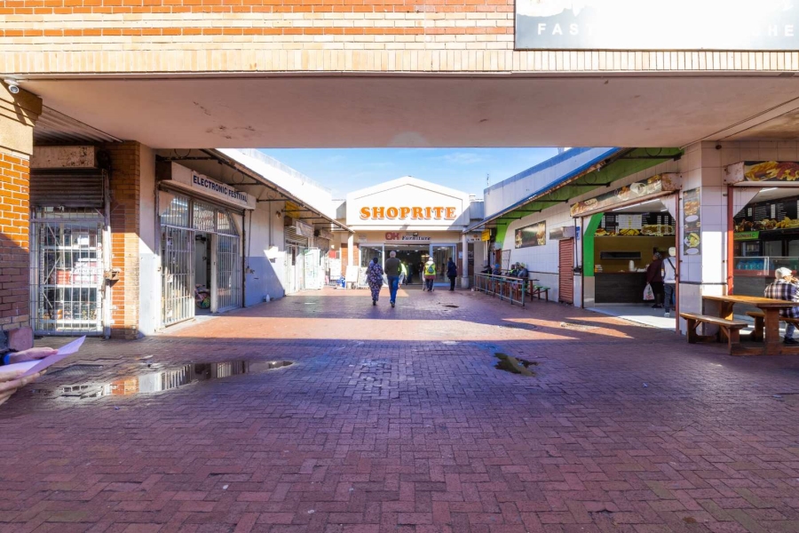 Commercial Property for Sale in Tafelsig Western Cape